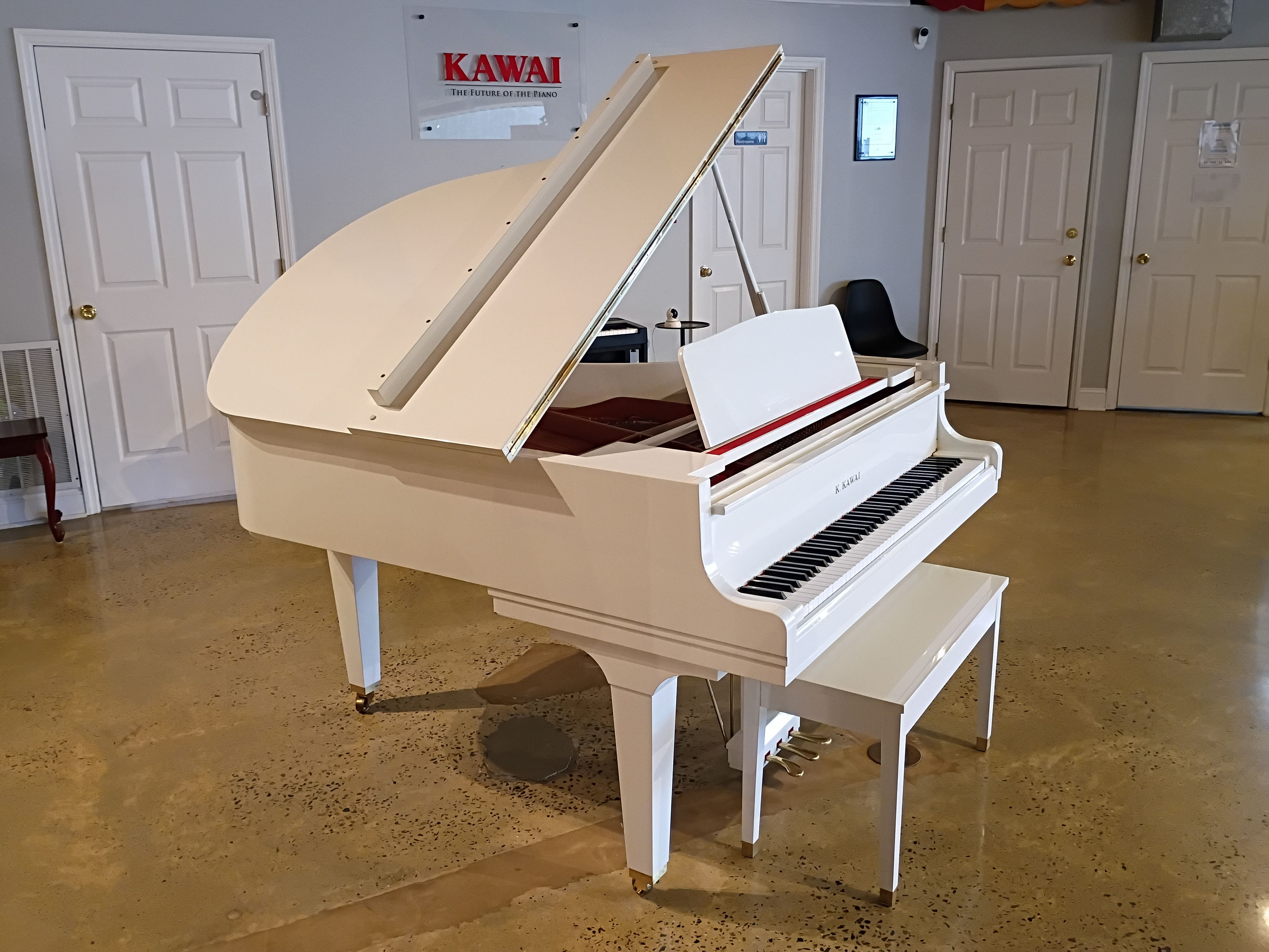Kawai 5'7" GE-2 Grand Piano (Pre-Owned) - Image 4