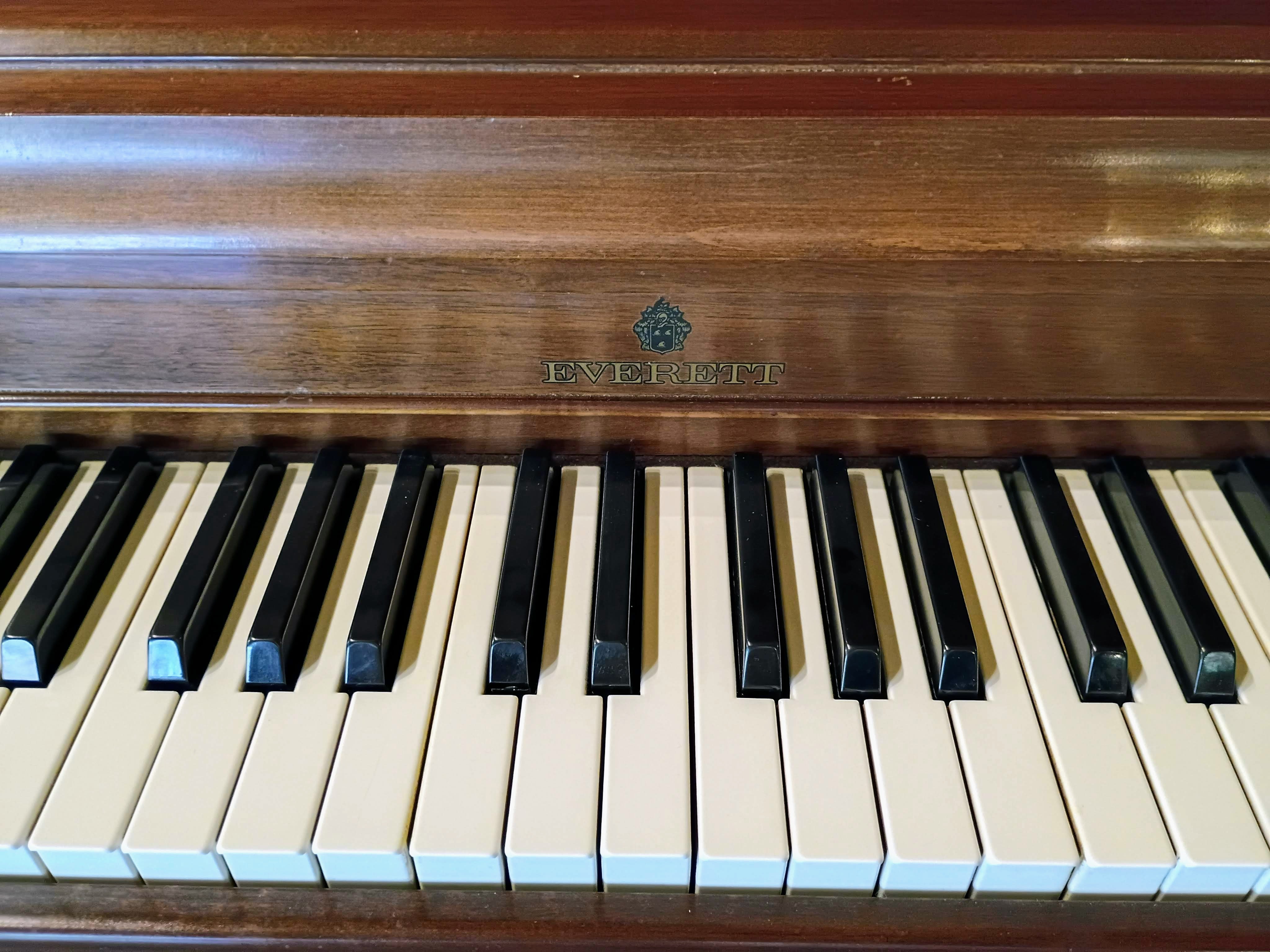Everett Studio Upright Piano - Image 2
